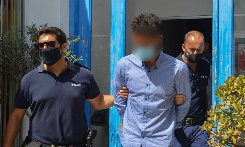 Φολέγανδρος: «Βόμβες» από τον συνήγορο του δράστη – Έξαλλος ο Κούγιας